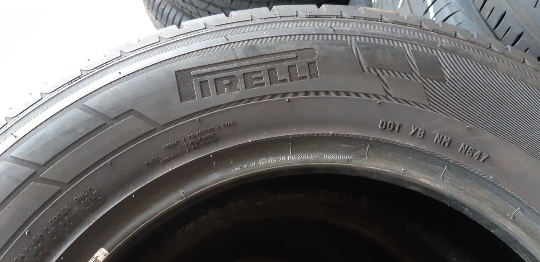 Pirelli Pneus & Kompletträder: Sommerreifen 215/65 R16C – Gebraucht aus Gossau SG von Kalaluma 1