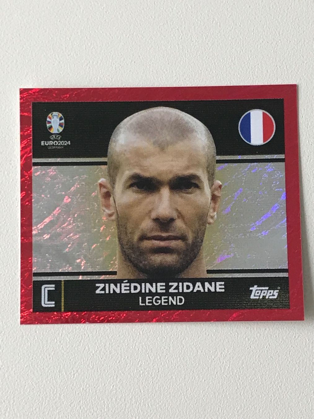 Topps Carte collezionabili: FRA 2 Zinedine Zidane Topps 2024 – Nuovo (secondo la descrizione) da Sirnach venduto da primo.si