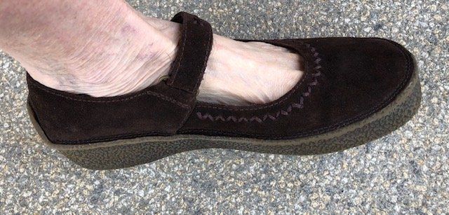 Damenschuhe: Souliers en daim 38.5 – Neu (gemäss Beschreibung) aus Aigle von Tchamille 1