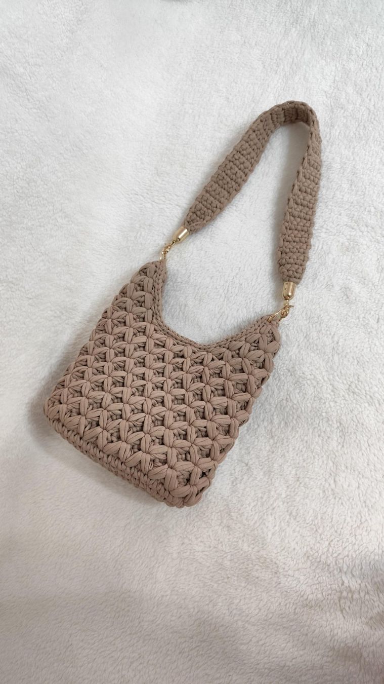 Borse da donna: Handgefertigte Häkeltasche – Nuovo (secondo la descrizione) da Kaltbrunn venduto da gurlukhandmade 1