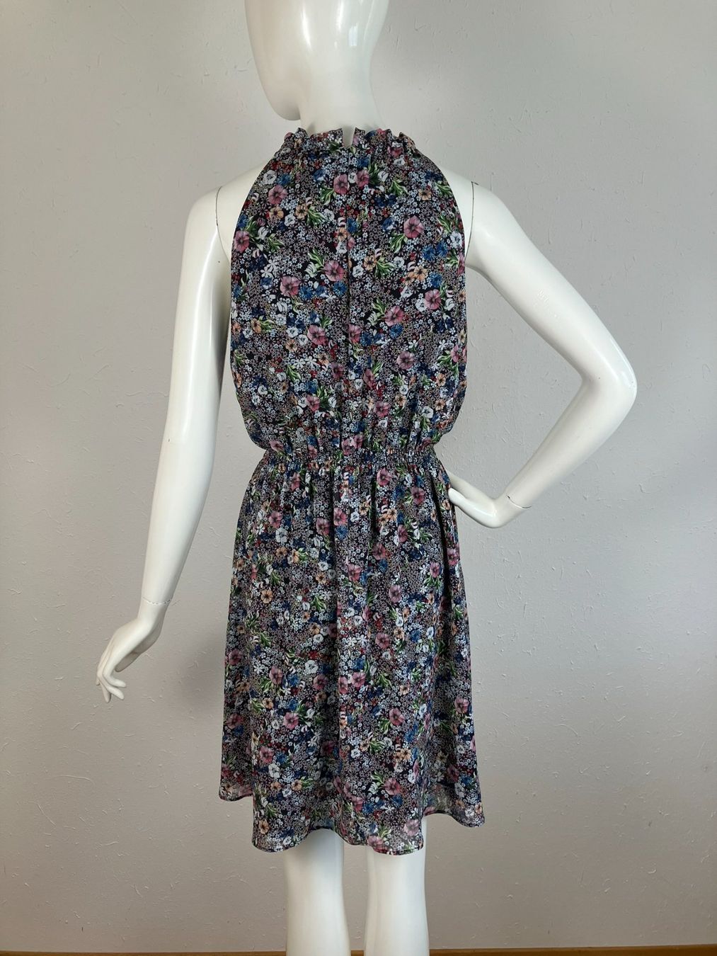 H&M Kleider: 2 H&M Kleidder Gr.36 – Gebraucht aus Laupen ZH von kar_lfz6 3
