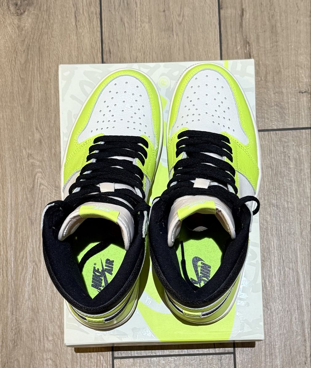 Jordan Scarpe da uomo: Jordan 1 rétro high OG visionnaire 43 – Nuovo (secondo la descrizione) da Savièse venduto da Cedric007 2