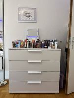 Commode blanche 