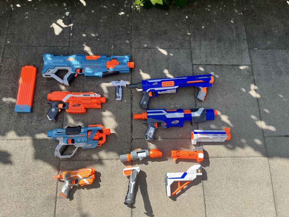 Nerf Giocattoli: Nerf / Nerfs Sammlung – Usato da Wil ZH venduto da Wonderwoman76