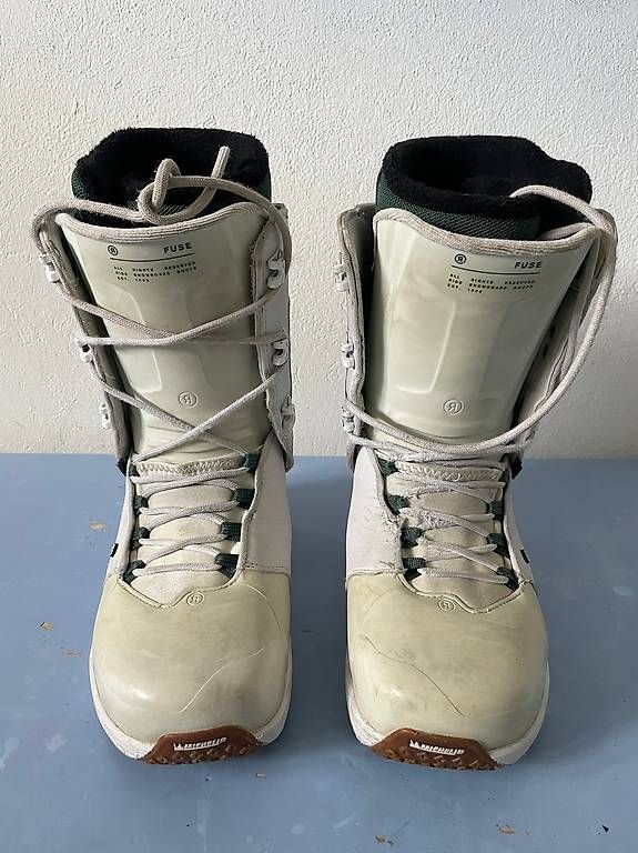 Scarpe da uomo: Snowboard Boots Ride Grösse 40,5 – Usato da Zürich venduto da jul_26vh