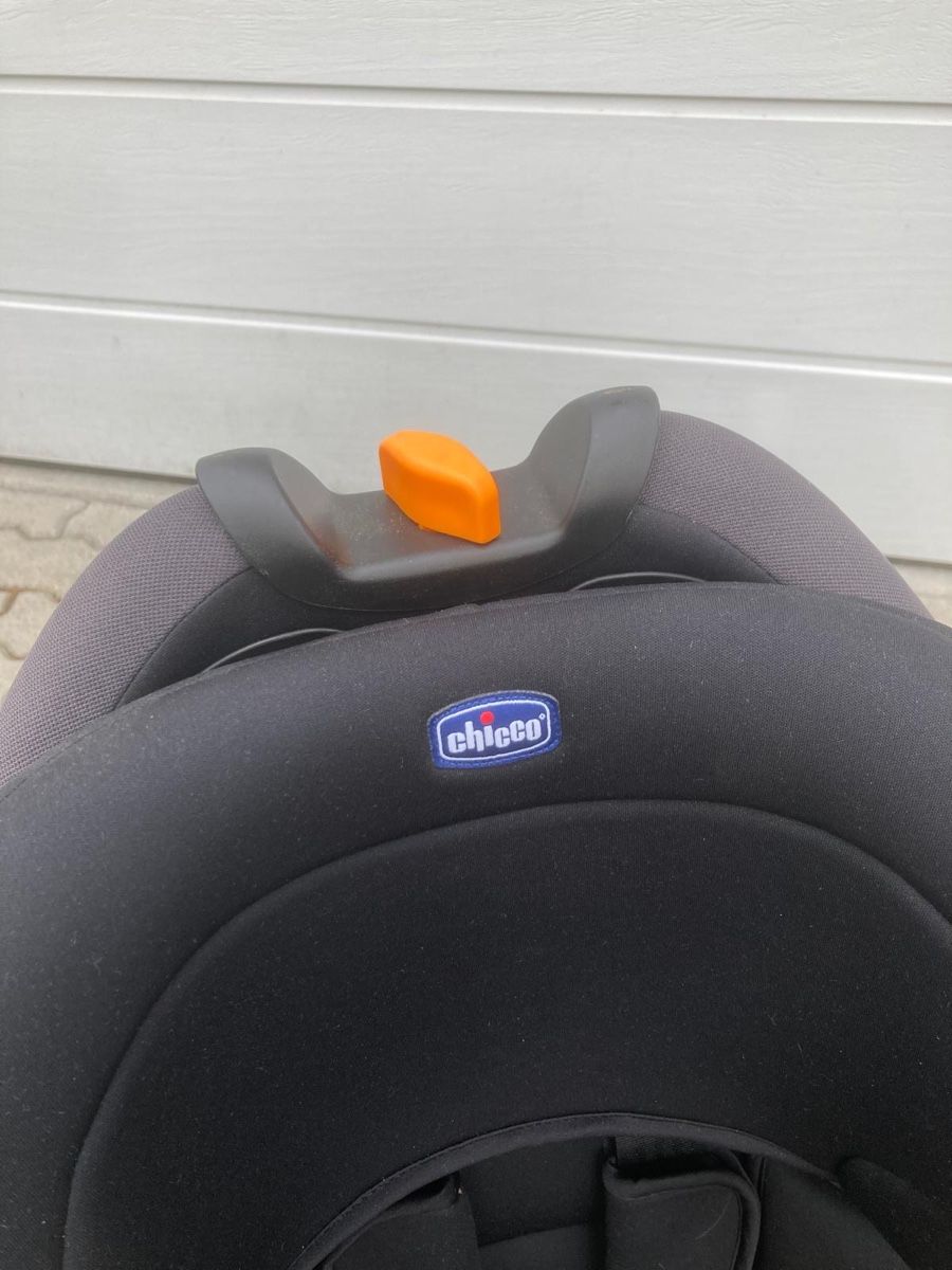 Chicco Auto-Kindersitze: 2 Stk. Kindersitz Chicco Autositz – Gebraucht aus Aarau von R-O-G-E-R 1