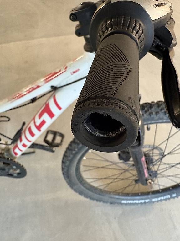 Vélos: Kindervelo 24 Zoll – D'occasion à Ziefen par Yves0 3