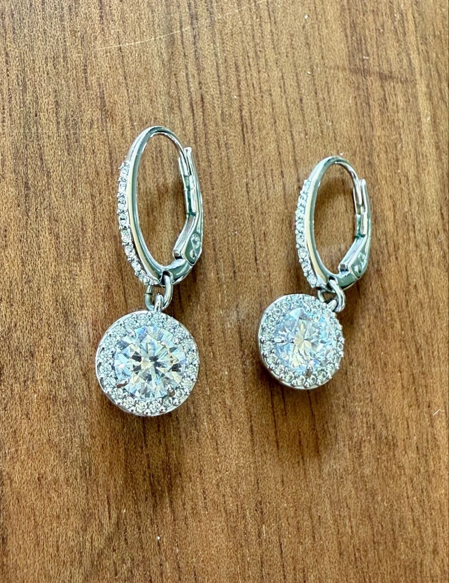 Swarovski Orecchini pendenti & Orecchini a lobo: Wunderschöne Ohrringe von Swarowski mit Zirkonia-Steinen – Nuovo (secondo la descrizione) da Wohlen AG venduto da JoeGreen_1