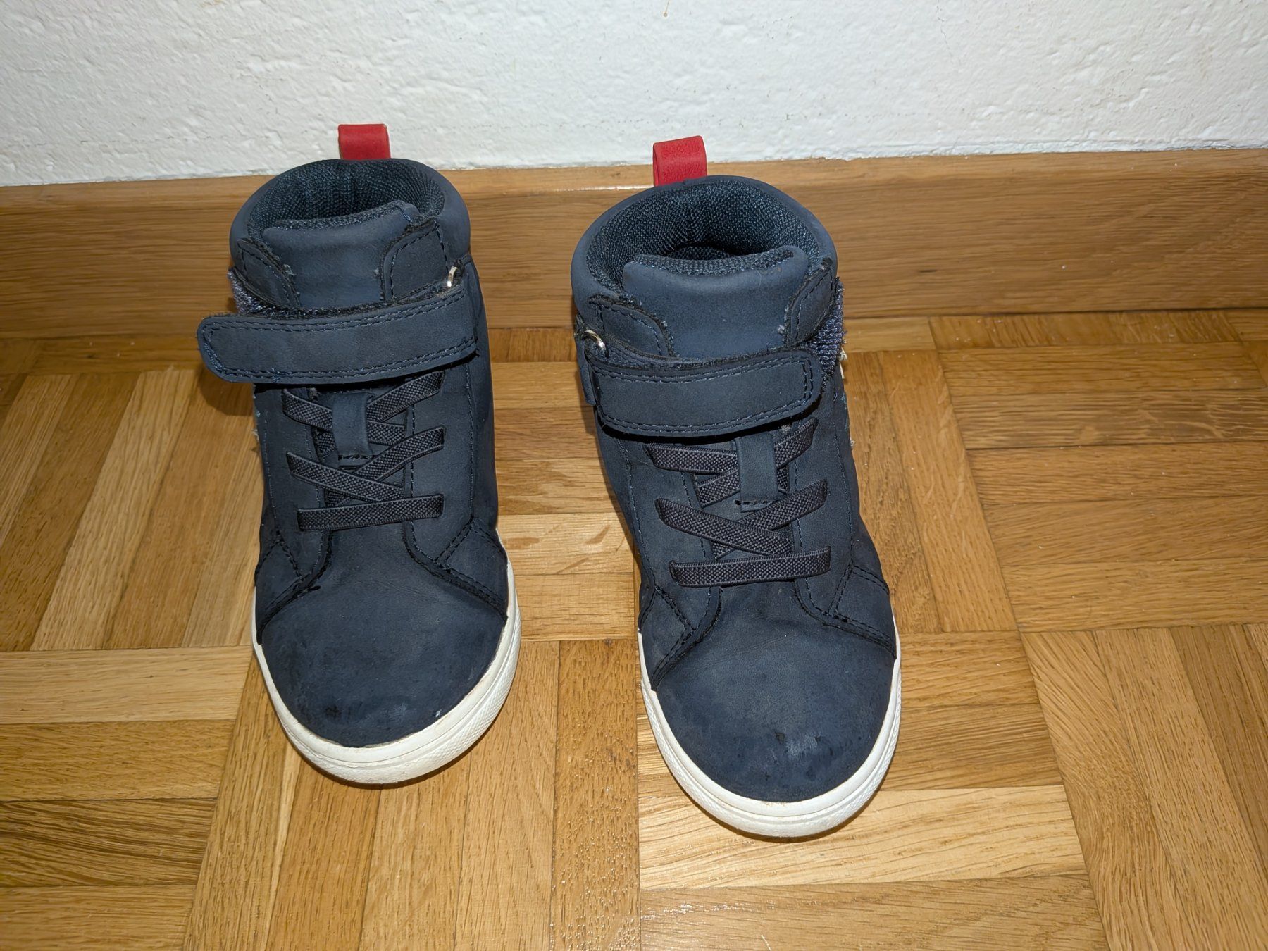 Friboo Schuhe für Jungen: Kinder Sneaker dunkelblau mit Krokodile – Gebraucht aus Pfaffhausen von ZwergeUndMehr 1
