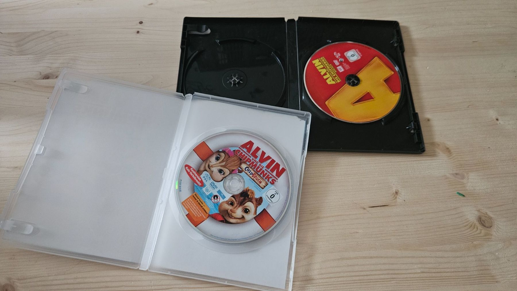 Alle DVDs: 2 Alvin und die Chipmunks DVDs – Gebraucht aus Escholzmatt von _die_Kaempferin 2