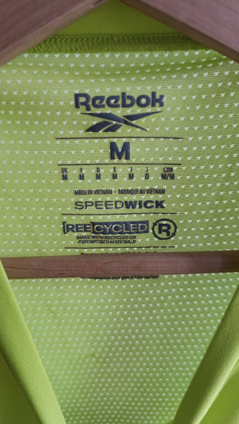 Reebok T-Shirts: Reebok Sport Shirt – Gebraucht aus Basel von froehlicherVagabund 1