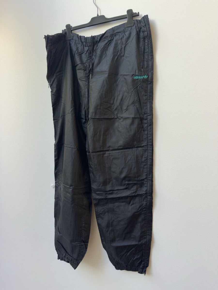 Adidas Hosen: Adidas Vintage Trainerhose XXL – Gebraucht aus Basel von wardrobeupdate 1