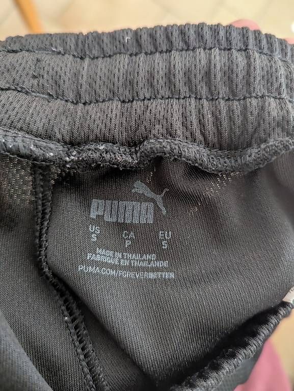 Pantalons: Training AC Milan  – D'occasion à Saillon par vic_xny8 2