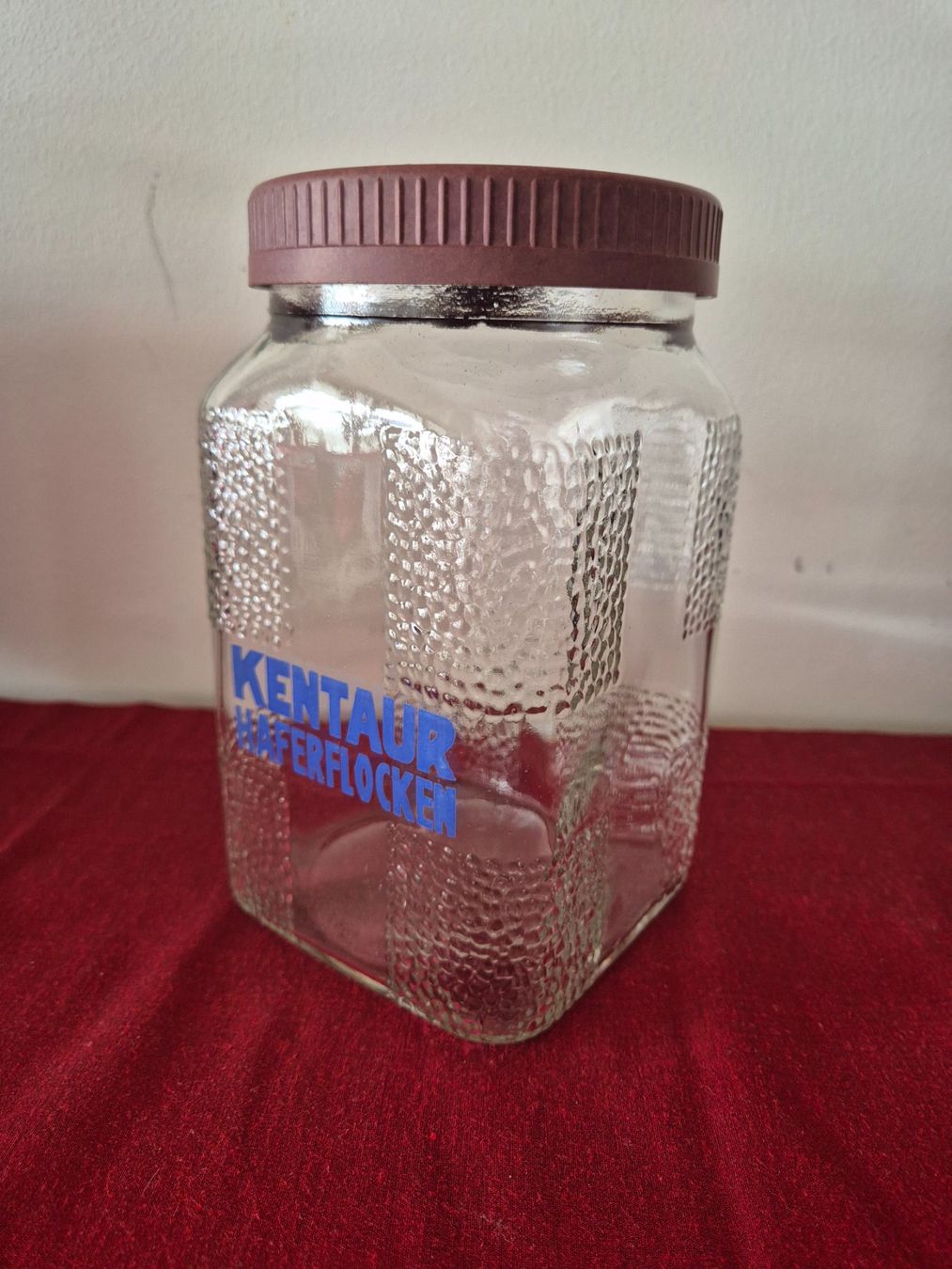 Gläser: Vorratsdose aus Glas Kentaur Haferflocken – Gebraucht aus Oberdiessbach von Finland1977 1