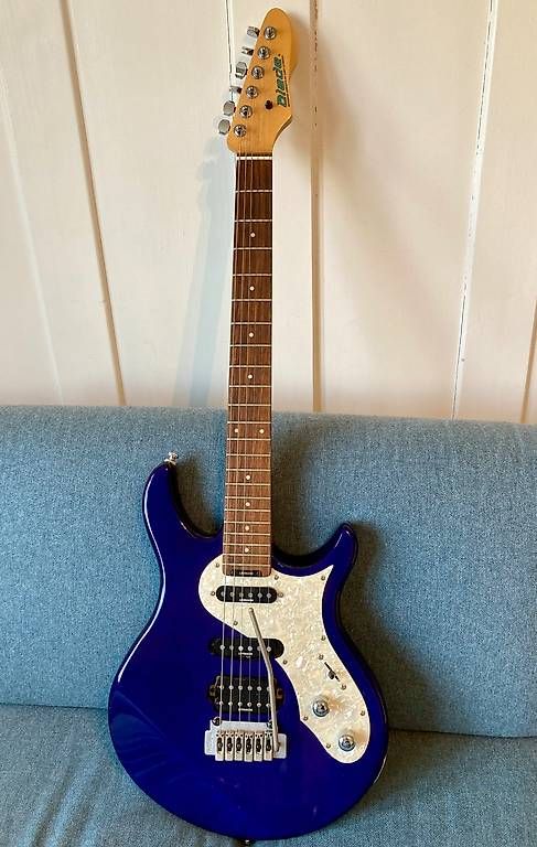 Strumenti musicali: BLADE electric guitar. E-Gitarre LEVINSON – Usato da Winterthur venduto da Jameson9 4