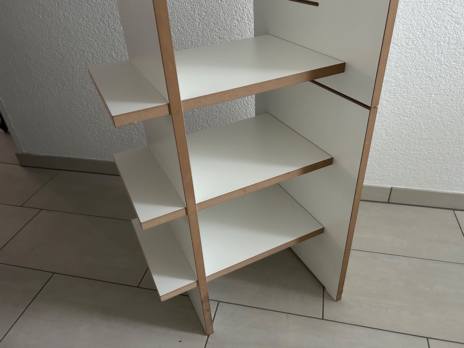 Guardaroba: Garderobe Tojo von Mooris – Usato da Olten venduto da arcata 3