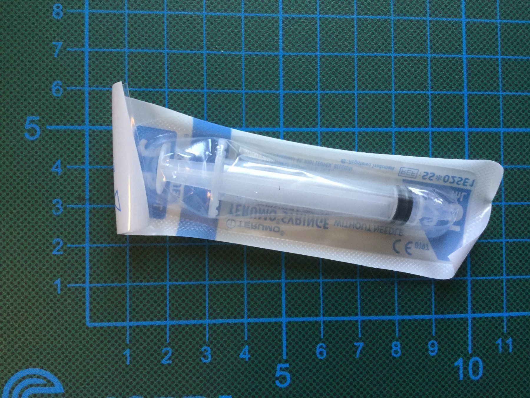 Medizinaltechnik: Spritze 2.5ml – Neu und originalverpackt aus Derendingen von Gaston.J
