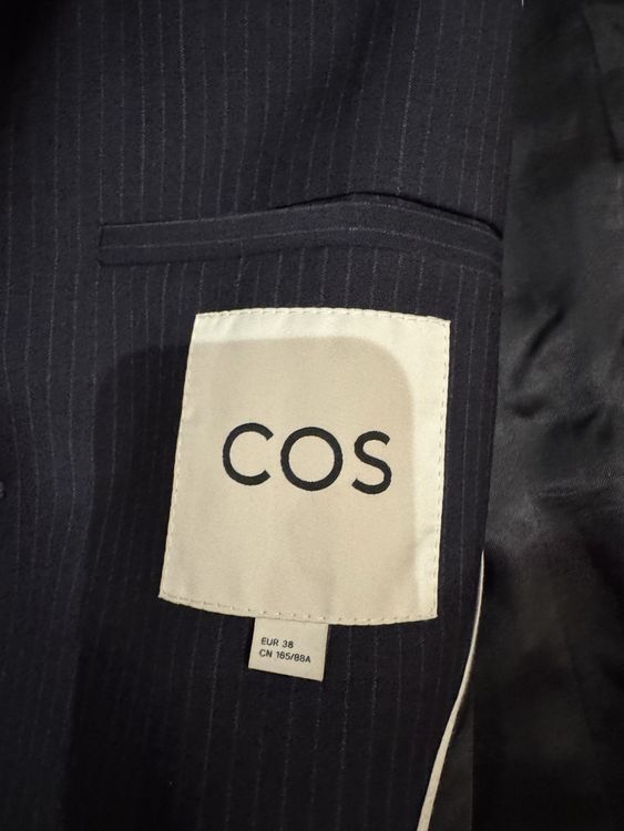 Cos Ensembles & Tailleurs: Cos navy blue suite size 36/38 – D'occasion à Zürich par gva_r9gs 8