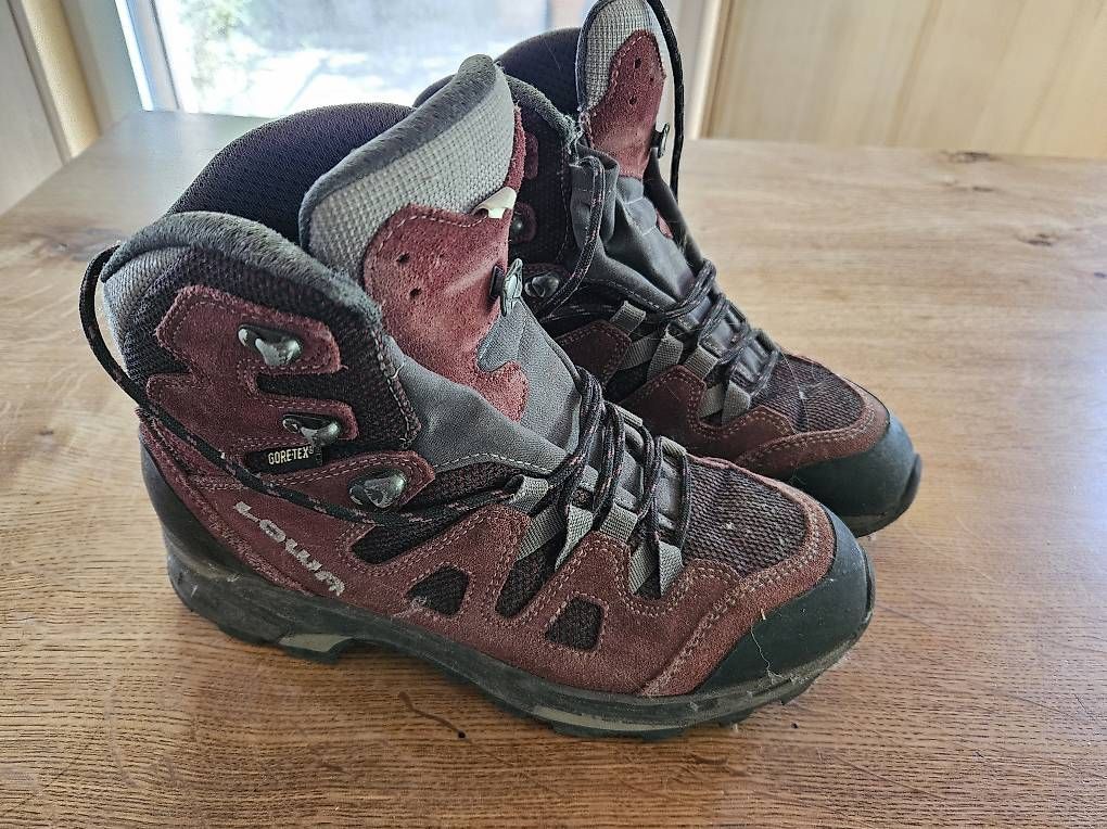 Scarpe da donna: Wanderschuhe Lowa Gr 39,5 – Usato da Rifferswil venduto da Christin7 3