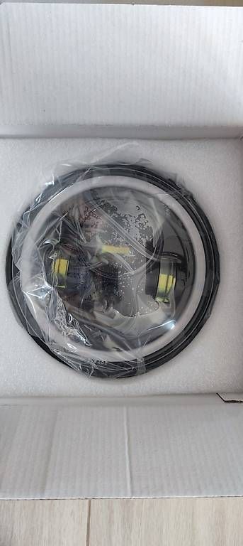 Fari: Faro led rotondo per motocicletta Cree LedPerf – Usato da Mergoscia venduto da onl_tq52