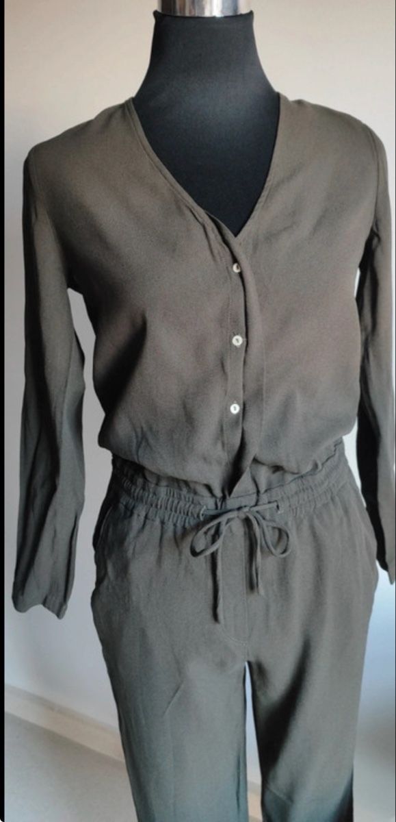 Massimo Dutti Jumpsuits: Combinaison Massimo Dutti – Gebraucht aus Versoix von wen_75xm 5