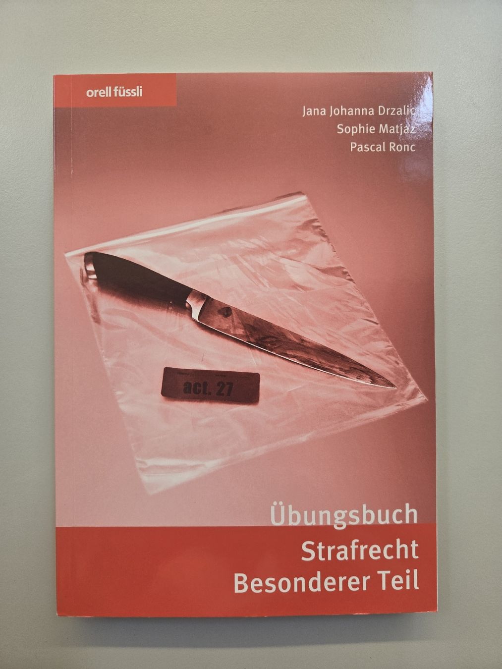Libri: Übungsbuch Strafrecht Besonderer Teil – Nuovo e nell'imballaggio originale da Weinfelden venduto da lexamo94