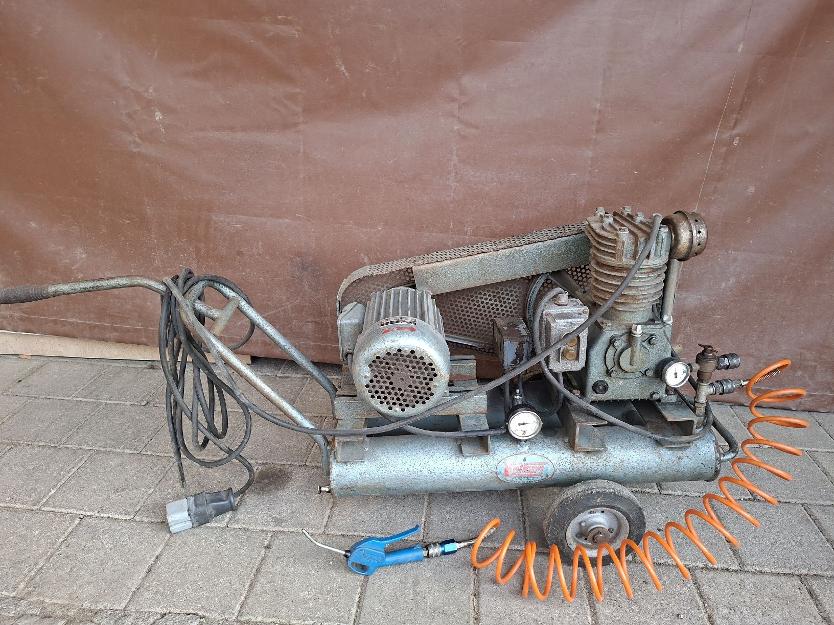 Compressori: Luftkompressor Völkart mit doppelt Kessel  – Usato da Niederuzwil venduto da peter. 1
