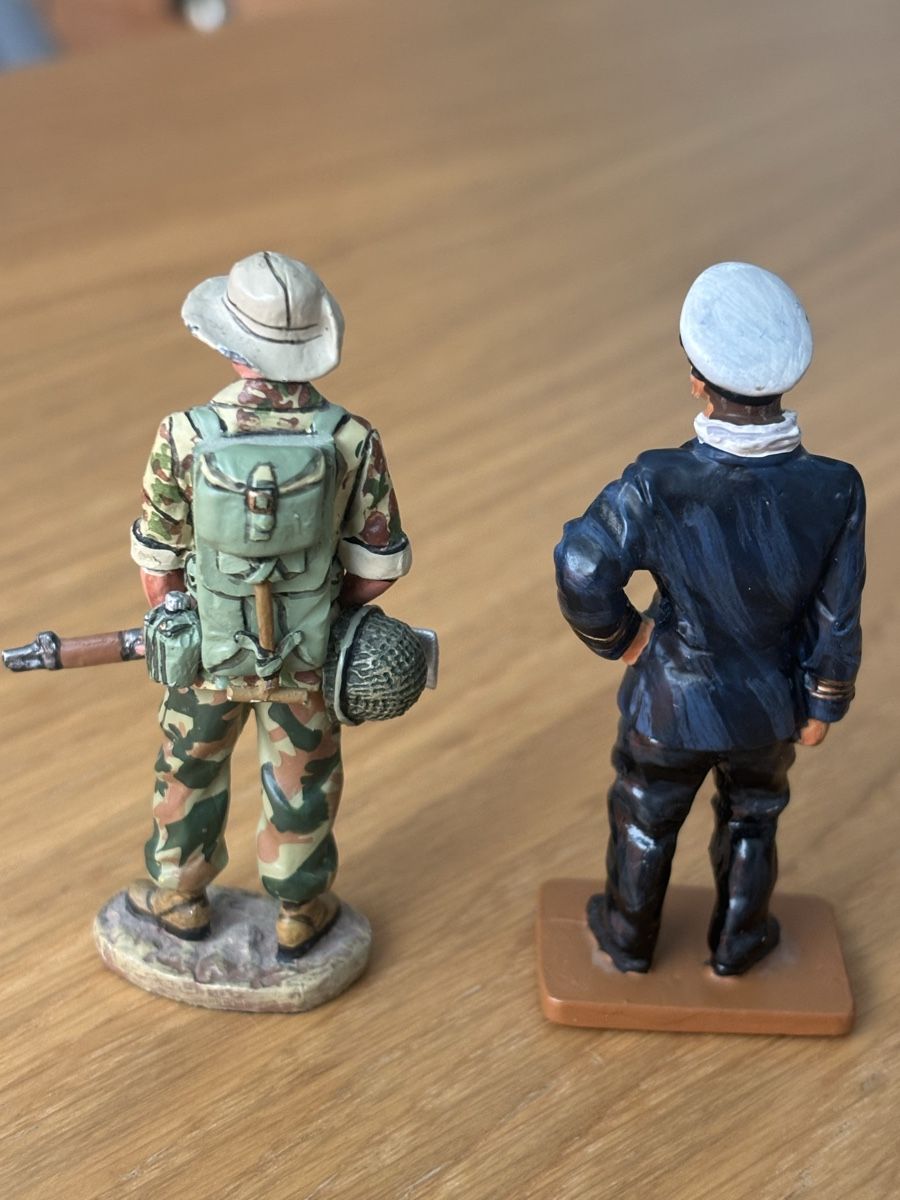 Kit di modellismo & Modellini statici: Deux figurines en plomb – Usato da Orbe venduto da car_8grw 3