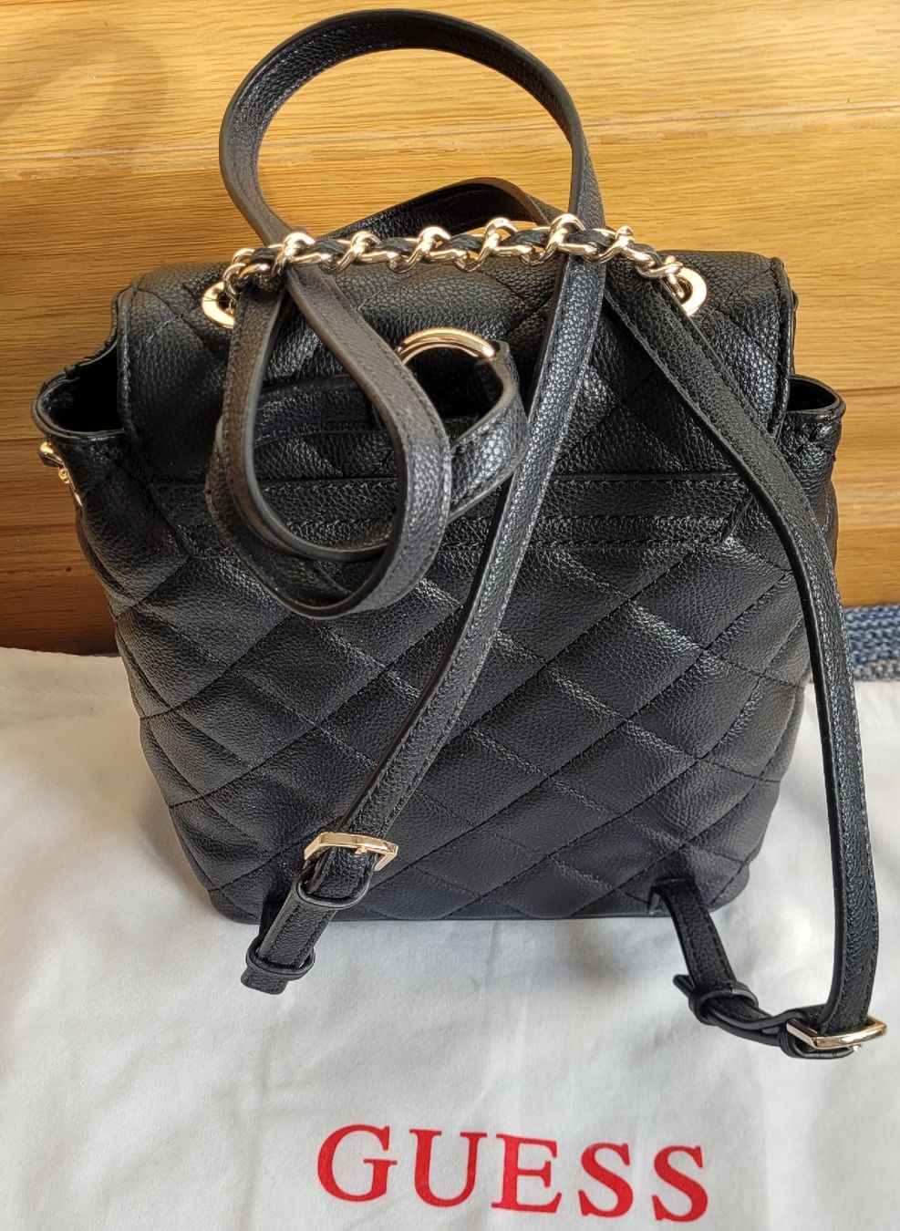 Guess Taschen für Damen: Neue Guess Top Handtasche – Neu und originalverpackt aus Mönchaltorf von Joka013