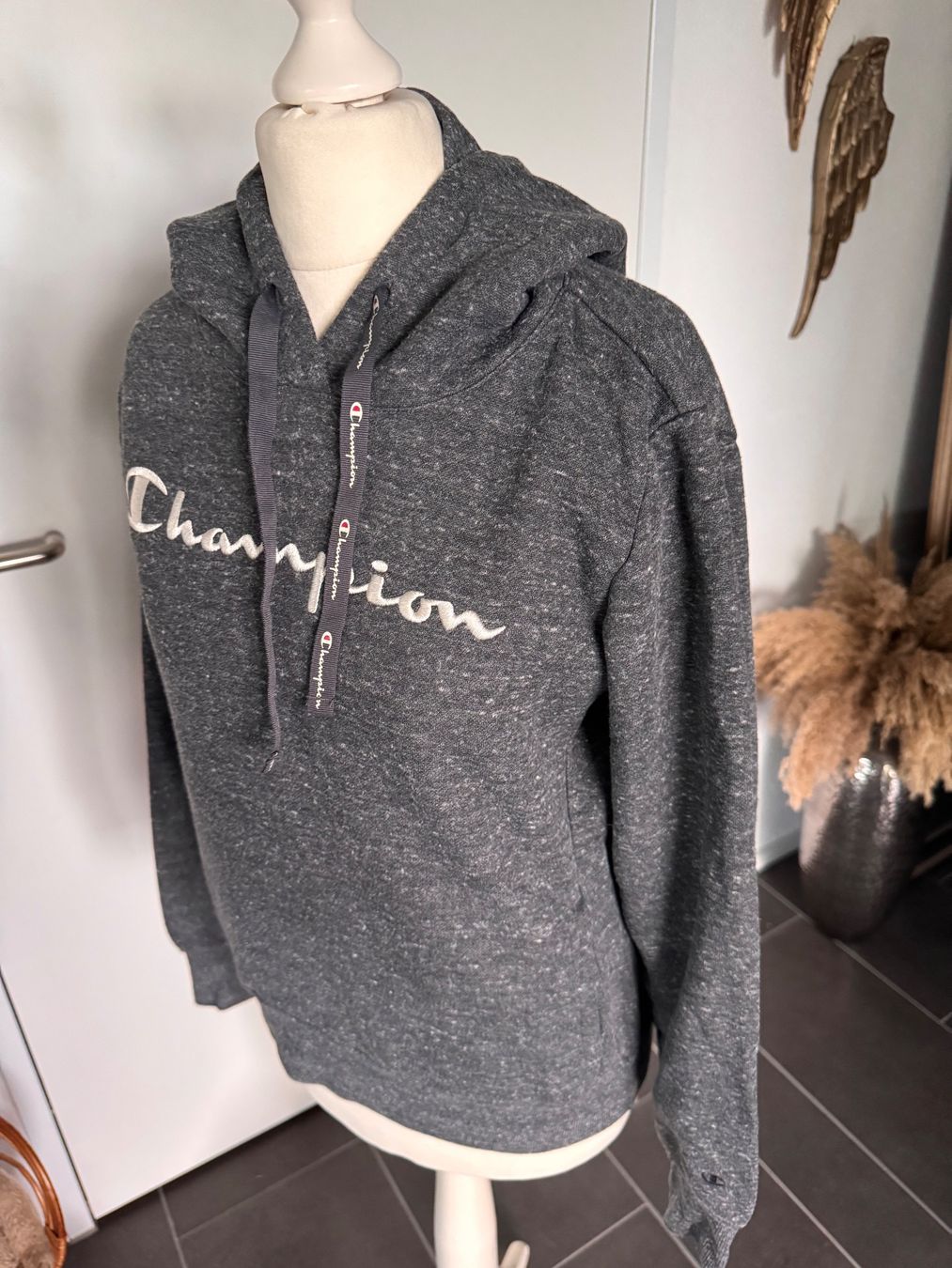 Champion Pullover & Sweatshirts: Warmer Pullover Hoodie Champion Grau melliert Gr. S – Gebraucht aus Rothrist von Fondgruebe 3