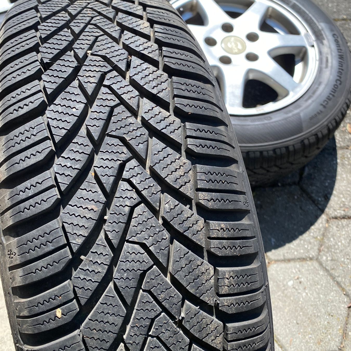 Gamaparts Pneumatici & Ruote complete: VW Golf Alu - Winterräder – Usato da Eggenwil venduto da joeberhard 2