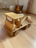 Holz-Kipplaster Hans Krebs Thun  handgefertigt