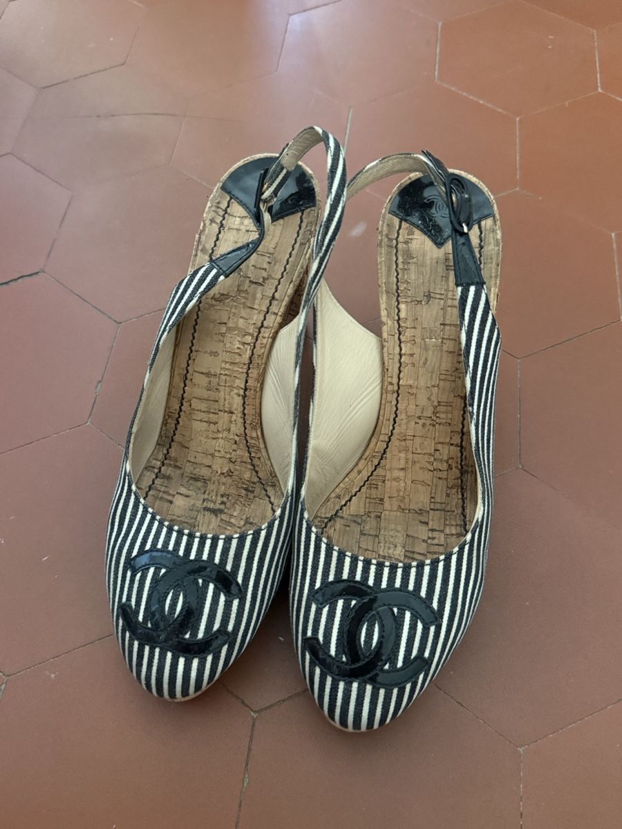 Chanel Chaussures femmes: Chanel Stiefel Grösse 41 – D'occasion à Basel par kal_l6ms