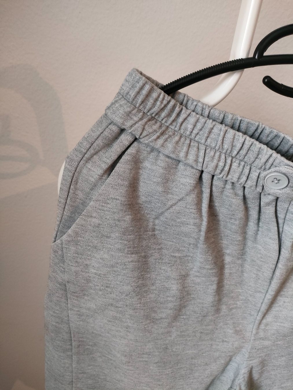 Pantaloni: Bequeme gerade Jogginghose grau – Nuovo (secondo la descrizione) da Dietikon venduto da MJ_Sporting 2