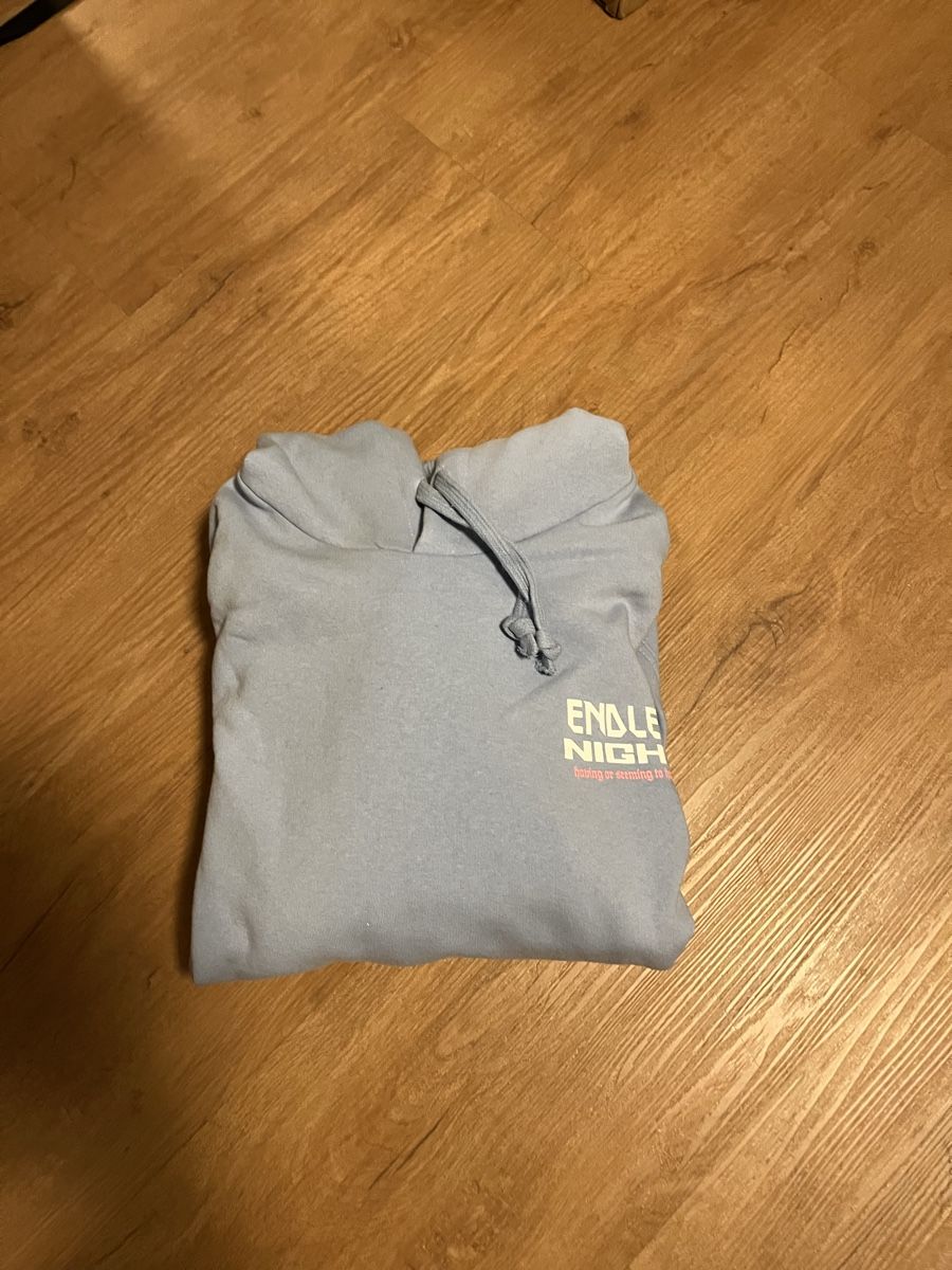 Maglioni & Felpe: Endless Nights Hoodie – Usato da Finstersee venduto da thi_7x9d