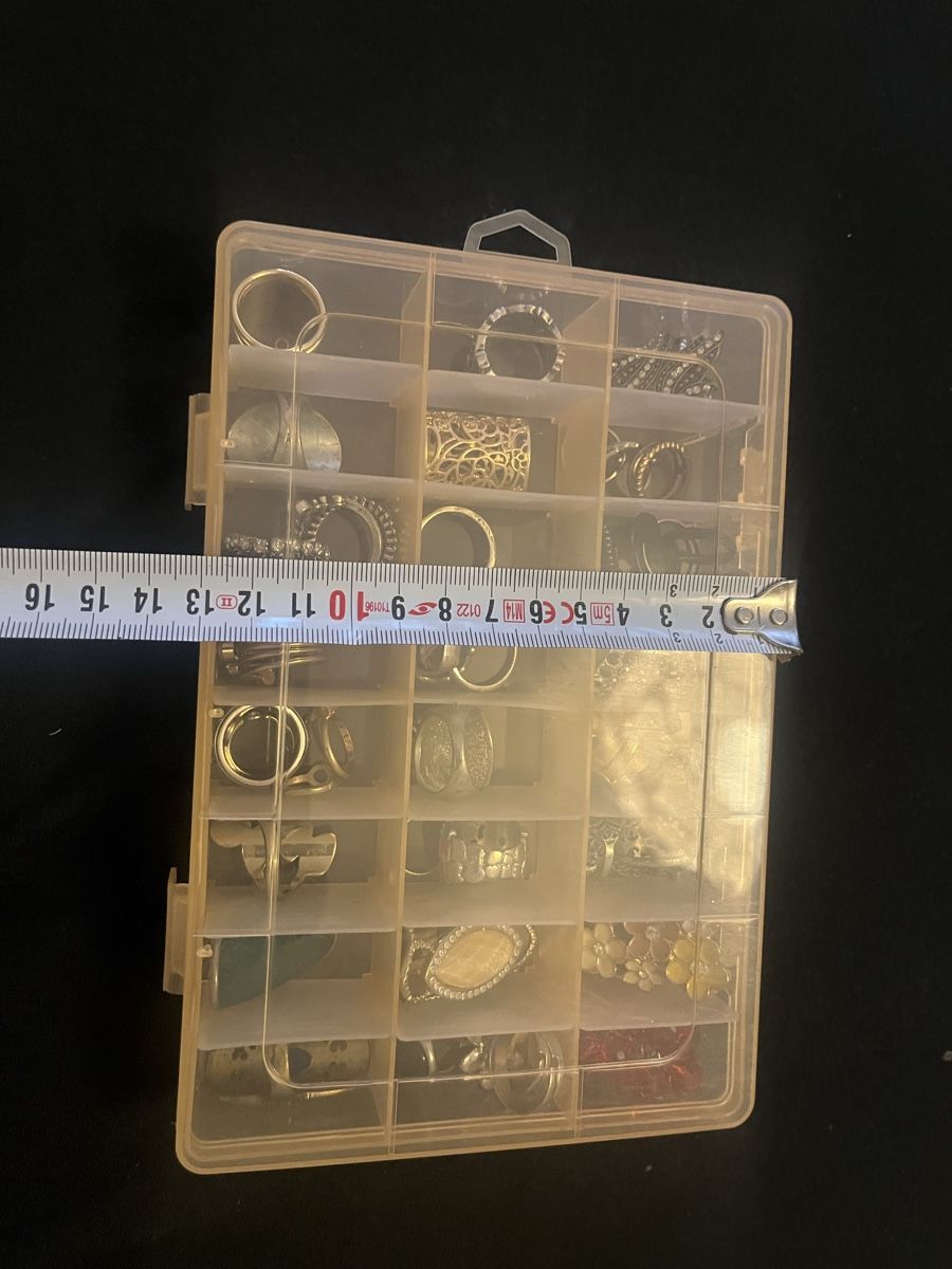 Sonstiger Schmuck: Schmuckring Sammlung Box gemischt guter Zustand – Gebraucht aus Olten von sae_82z2 2