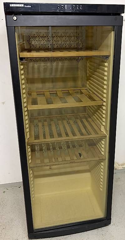 Frigoriferi: Weinkühlschrank Liebherr Vinidor – Usato da Lantsch/Lenz venduto da rub_k26k 3