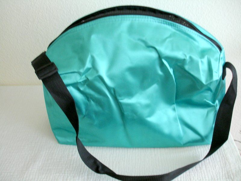 Taschen: Freizeit-Tasche Le temps des cerises & Isolierte Kühltasche – Neu (gemäss Beschreibung) aus Regensdorf von anna059 4
