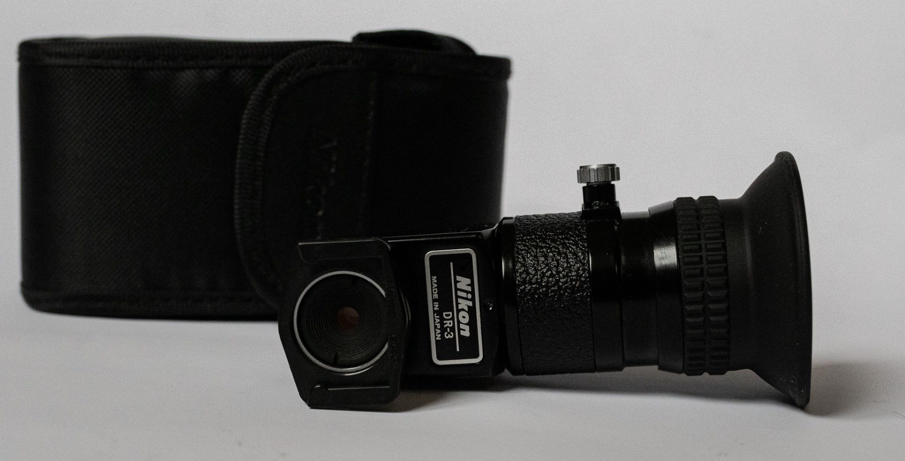 Unità & Adattatore: Nikon Winkelsucher DR-3 – Usato da Winterthur venduto da Pantoffelkino