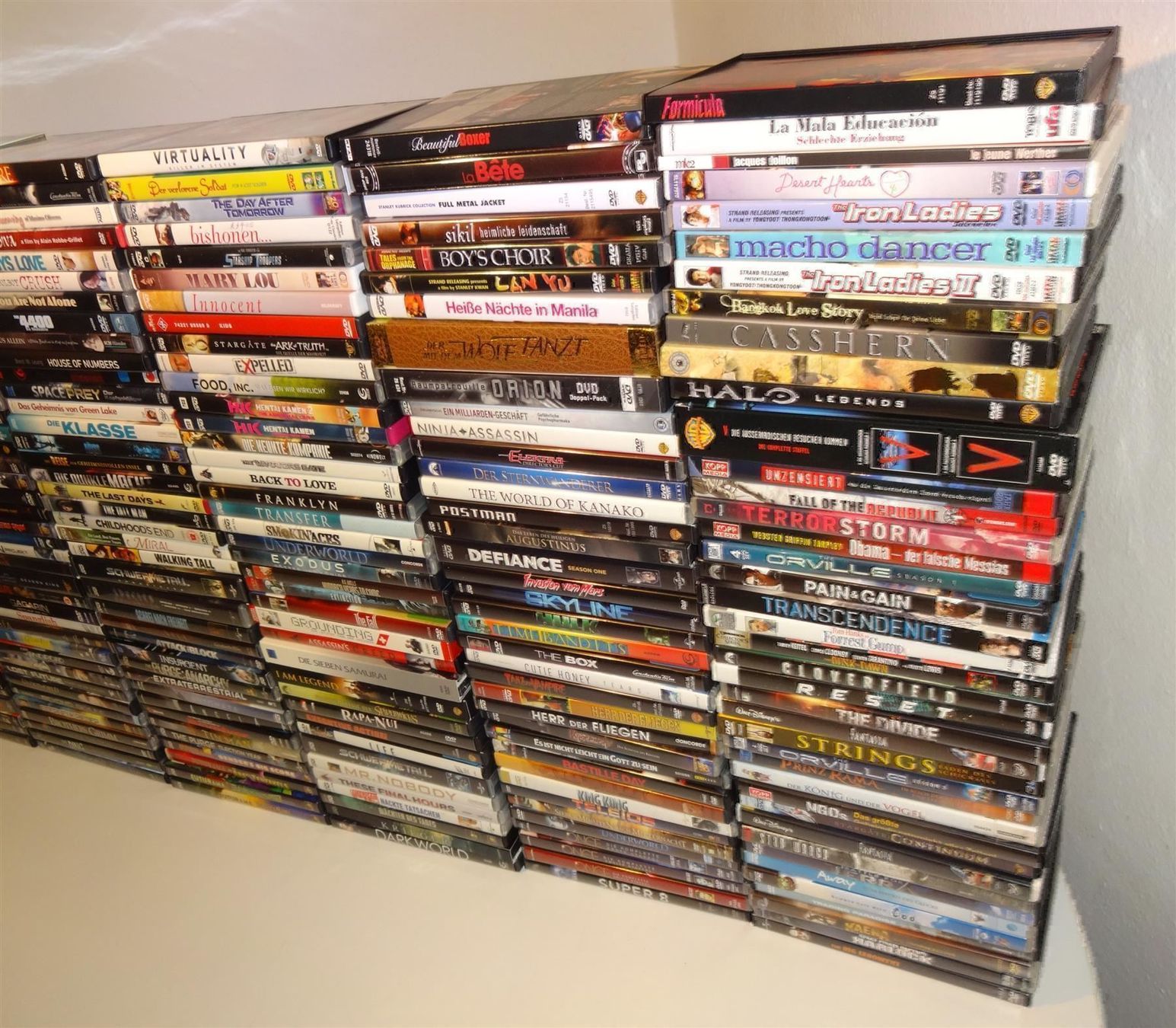 Tutti i DVDs: Grosse DVD - Sammlung 380 Stück – Usato da St. Gallen venduto da WWL 2