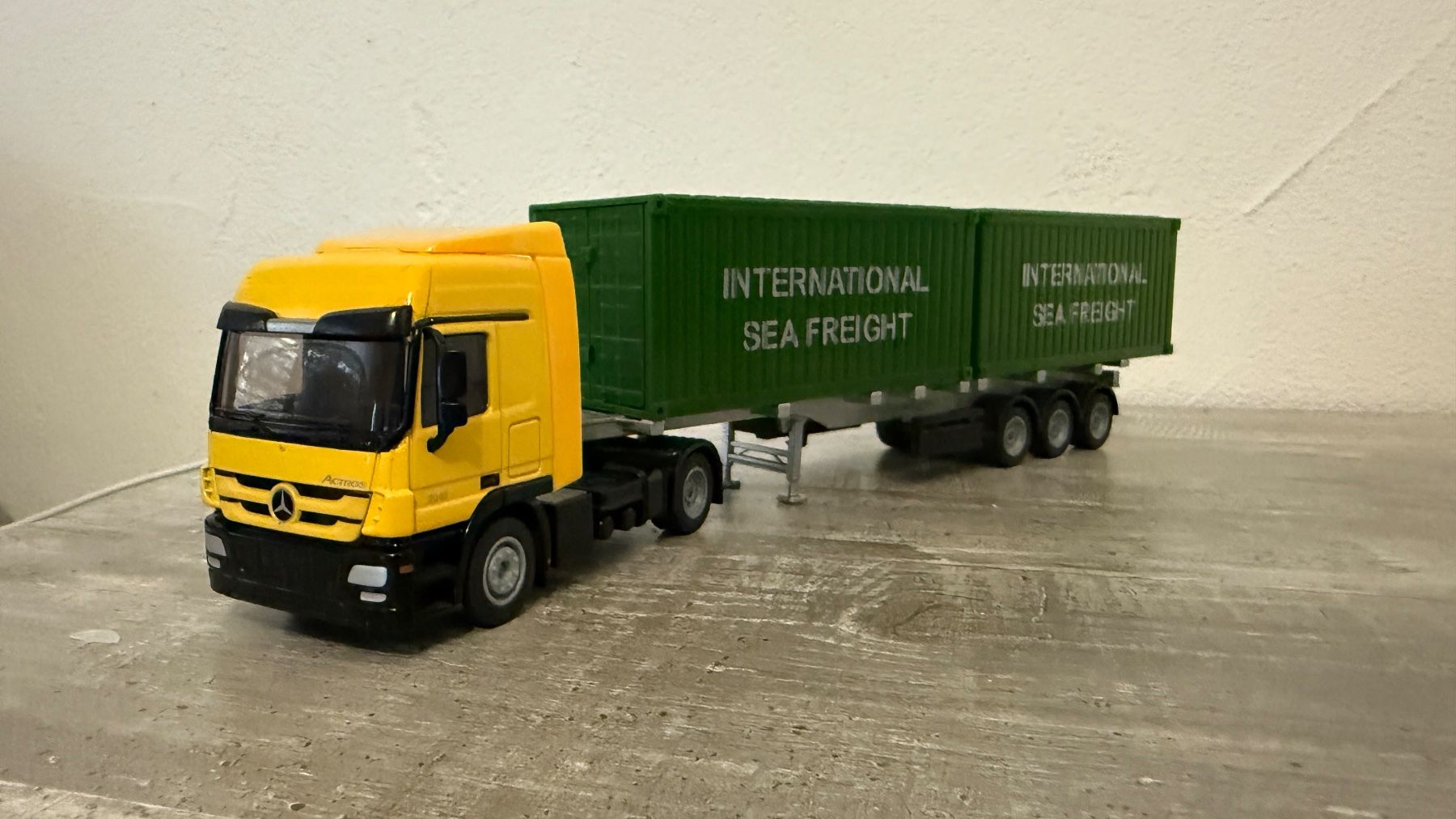 Siku Modellbausätze & Standmodelle: Siku LKW in Gelb – Gebraucht aus Ennetbürgen von Siku-Sammlung 5