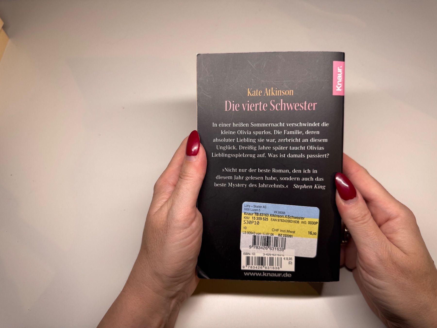 Libri: ROMAN: Kate Atkinson, Die vierte Schwester – Usato da Grosswangen venduto da Deutsche_Romane 9