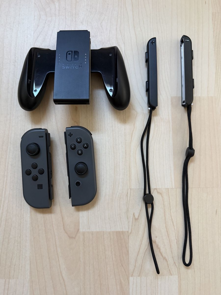 Nintendo Console: Nintendo Switch von 2017 inkl. 512 GB MicroSD – Usato da Schaan venduto da Exciter5 4