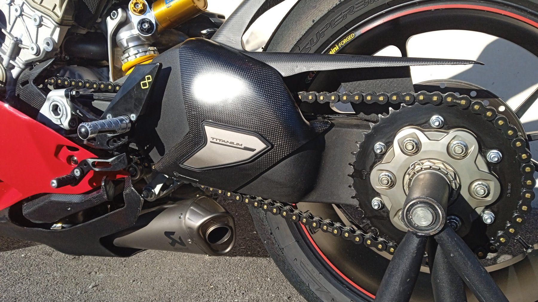 Ducati Strada: Ducati Panigale V4R – Usato da Zizers venduto da AstraT 6