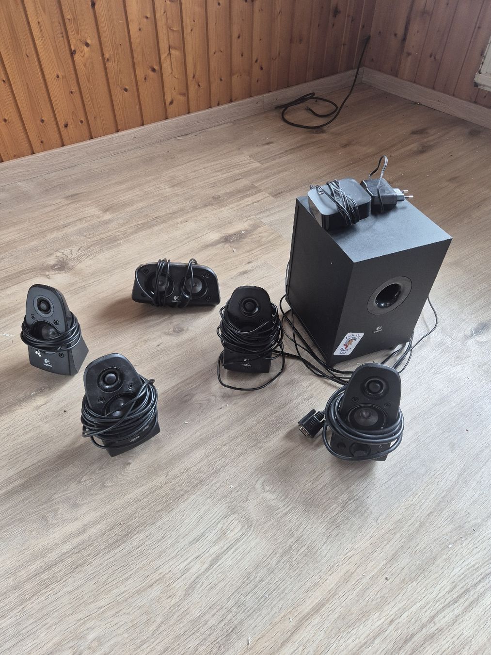 Logitech Casse acustiche: Logitech Lautsprecher System 5.1 schwarz gebraucht – Usato da Lenk im Simmental venduto da nic_qys7