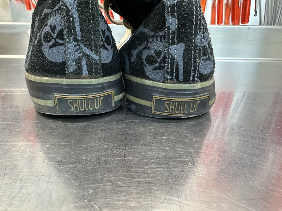 Scarpe da uomo: Totenkopf Chucks. Top Zustand – Usato da Schwende venduto da weesli 4