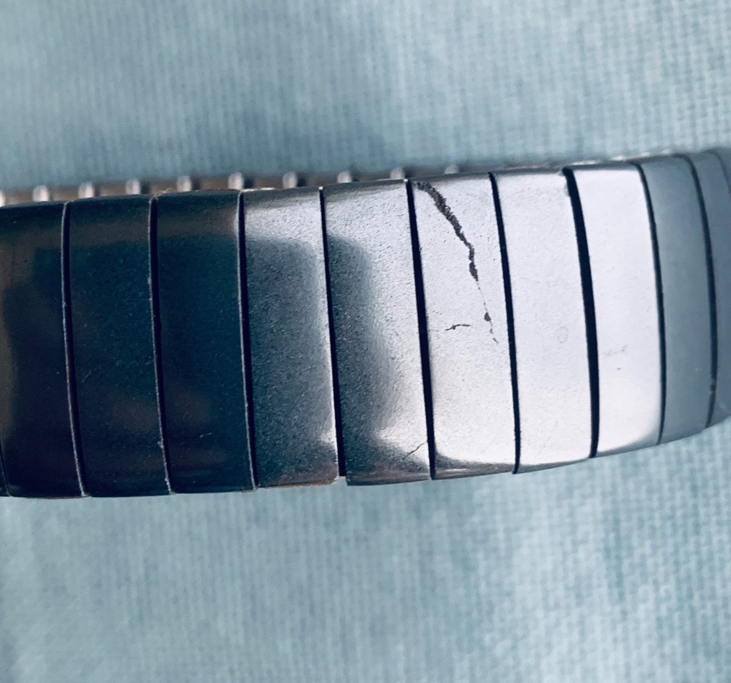 Armbänder & -reifen: Armband dehnbar mit Hämatit – Gebraucht aus Bern von Flora.Sonea 3