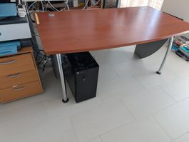 Bürotisch 160cm x 90cm Fr. 1.-