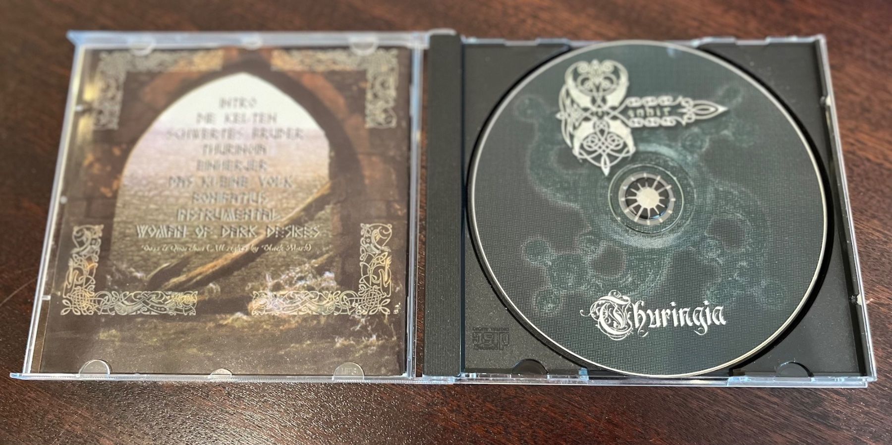 CDs: CD - Menhir - Thuringia - 2003 – Gebraucht aus Bergdietikon von Lowieken 1