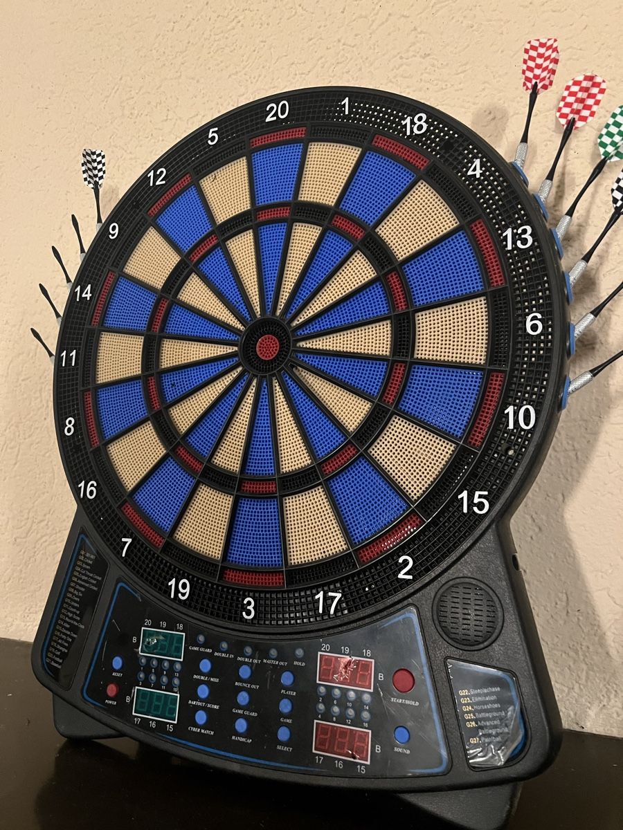 Dart: Darts – Gebraucht aus Adliswil von Pacifoll 1